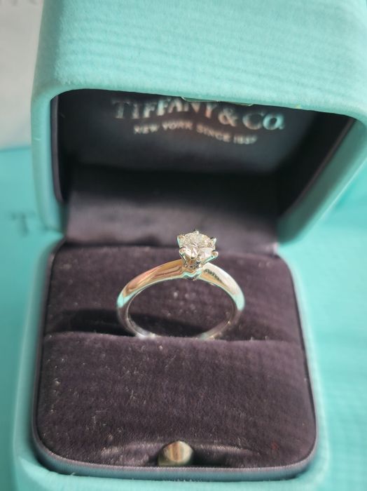 Inel logodna Tiffany platina cu diamant VVS2 F 0.42