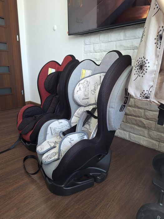 2 броя Детско столче за кола