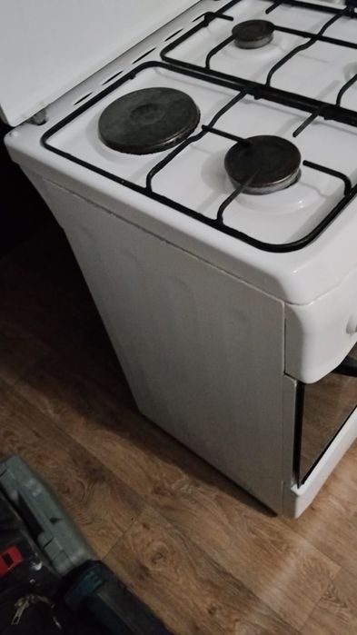 Продаётся газовая плита