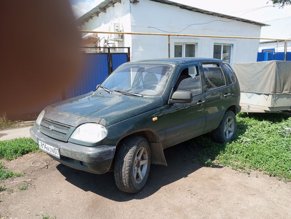 Продам ниву на ходу раздатка в порядке