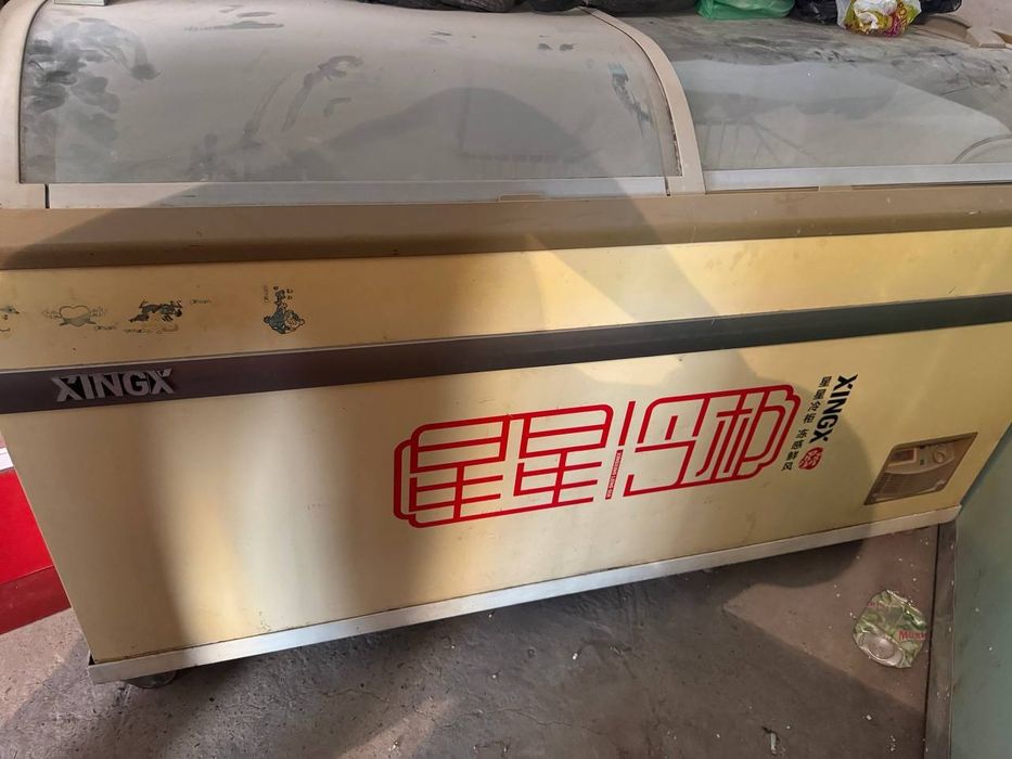 Хинг морозильник 500 литрлик сотилади