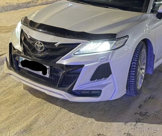 Бампер на Тойота Камри 70