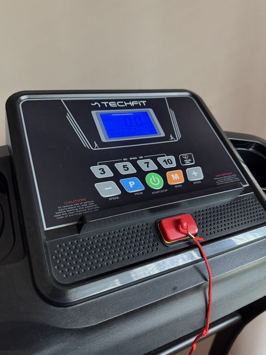 Бягаща пътека TECHFIT