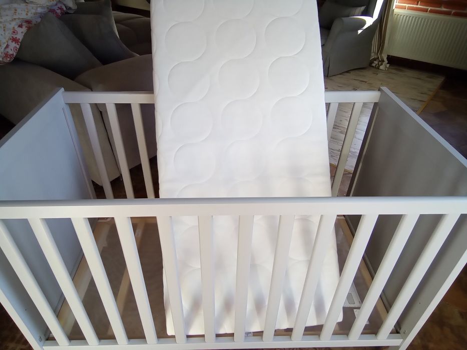 Бебешко креватче