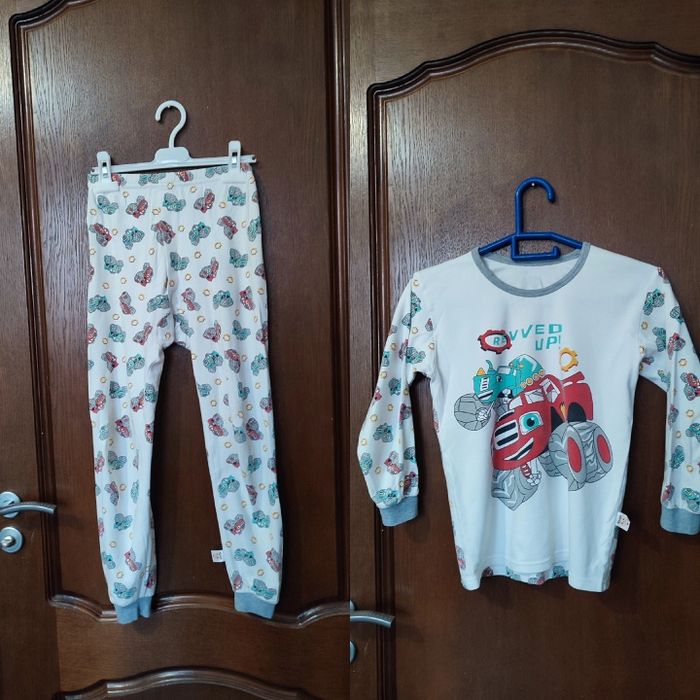 Вещи на мальчика, школьная одежда