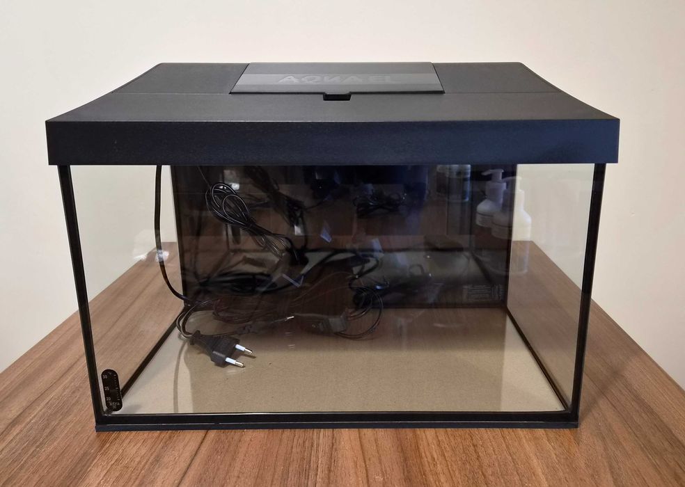 Acvariu Aquael Leddy 40 - 25 litri + accesorii si decor