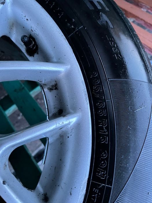 Продам Шины с дисками