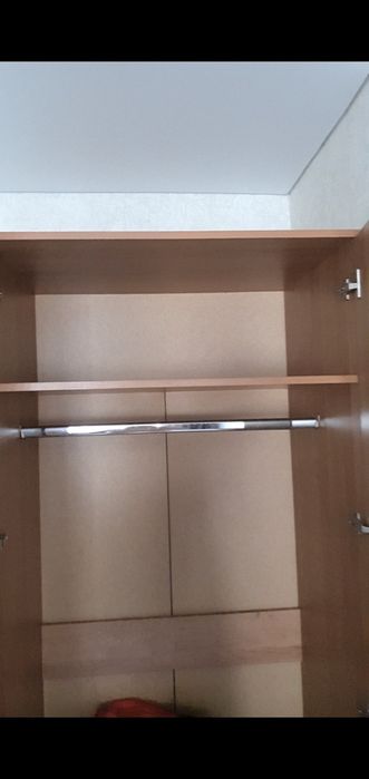 Продам б/у шкаф.