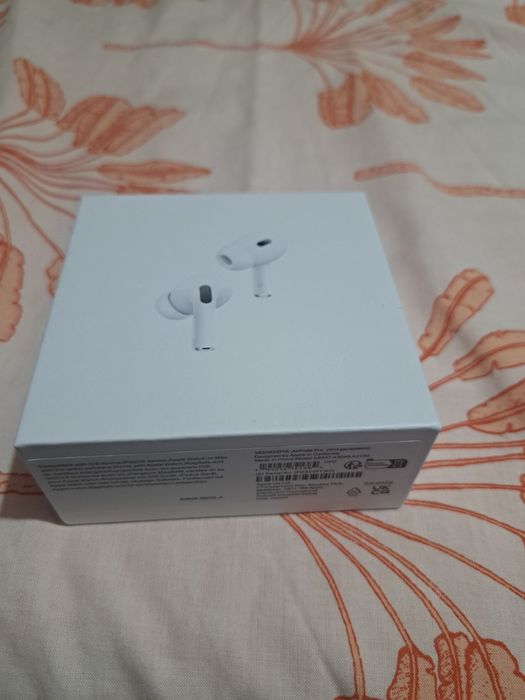 Airpods Pro 2 noi in cutie
