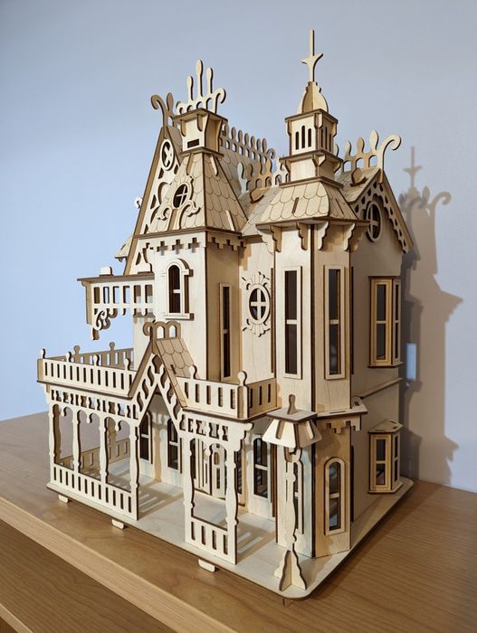 Домик для кукол из фанеры.