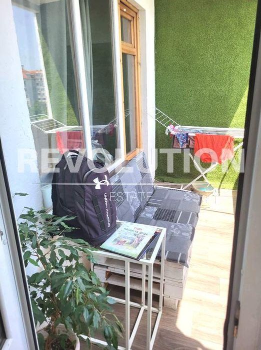 Дава се под наем Двустаен апартамент в Варна, Трошево - 65 кв.м за 500 € - Снимка #2