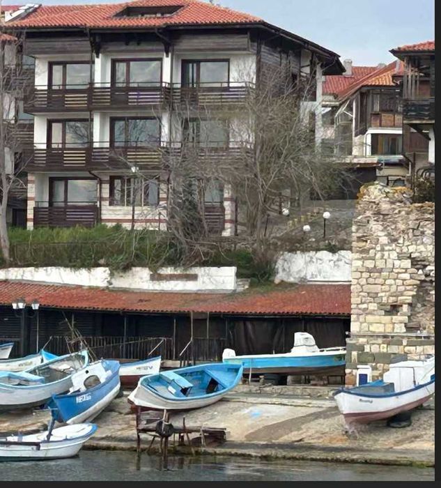 Продава се хотел в сърцето на Стария град на Несебър