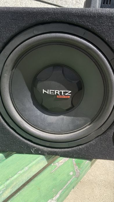 Бас каса Hertz 12 + усилвател Kenwood 600w