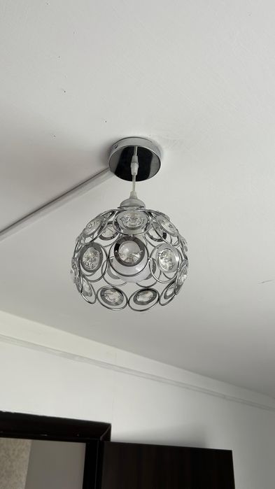 Продам люстру. В хорошем состоянии