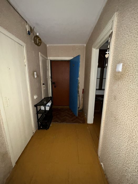 Продам 1 комн.кв гост. Муканова 41