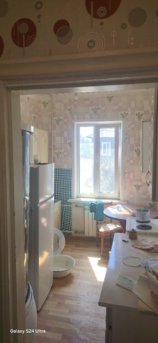 Продам 2ку Барачного типа