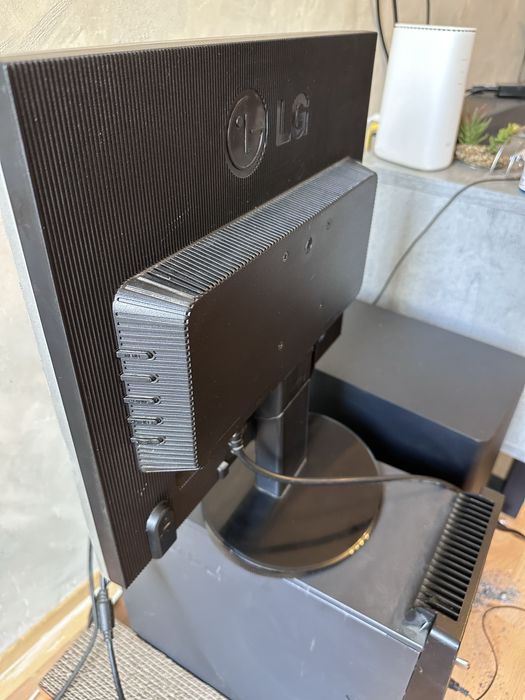 Монитор LG Flatron L1953S