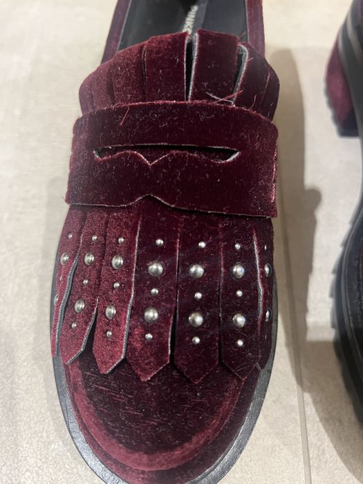 Велурени обувки Pinko