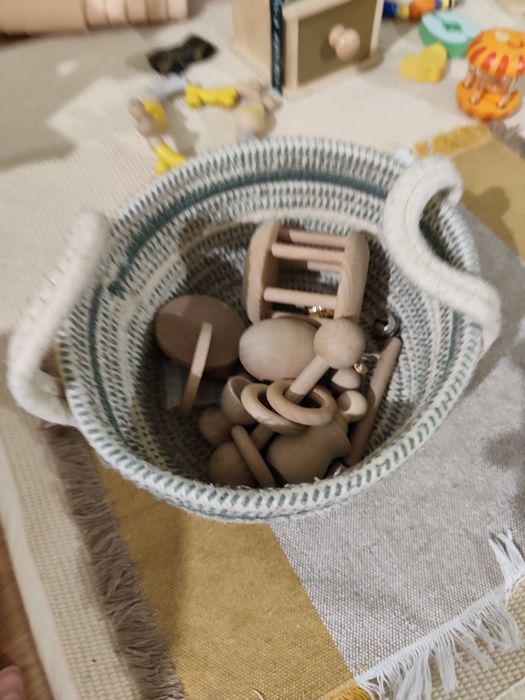 Бебешки материали за игра.