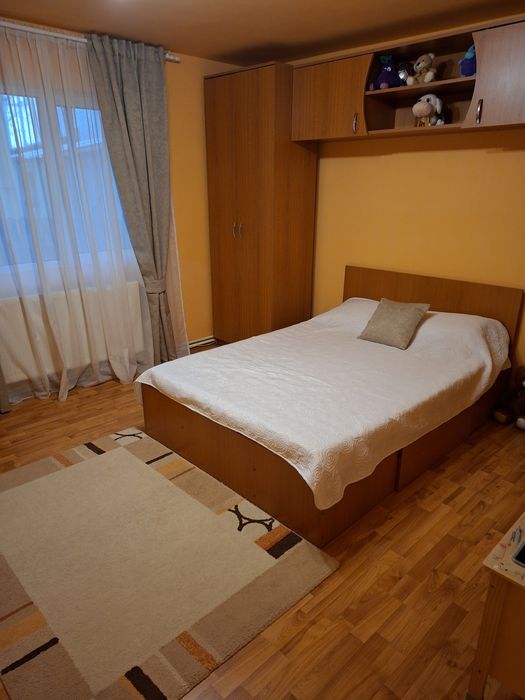vand casa din caramida px1 5 camere zona centrala