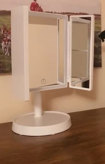 Премосимо LED огледало