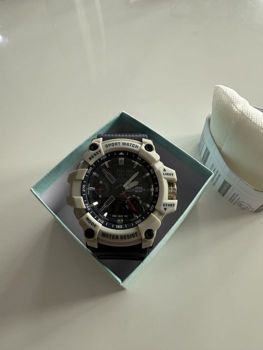 Ceas sport de vanzare