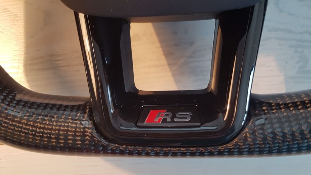 Volan-Audi-RS-Carbon-Retrofit-A3-A4-A5-B8.5-A6-A7-C7-C7.5-Q3-Q5-Q7-Nou