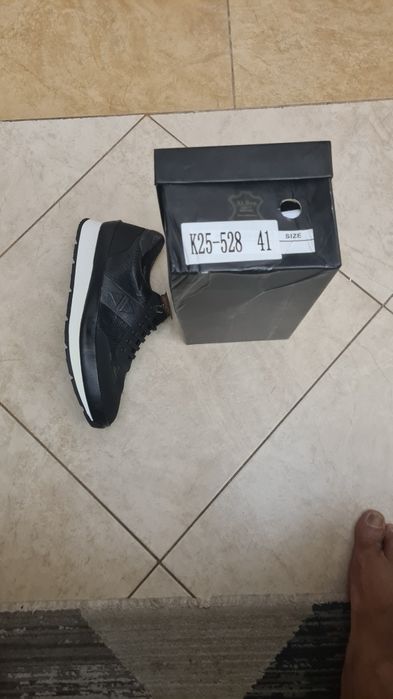 Кроссовки кожаные Alben,новые