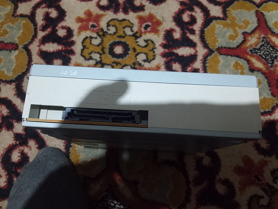 Срочно продам DVD для компьютера