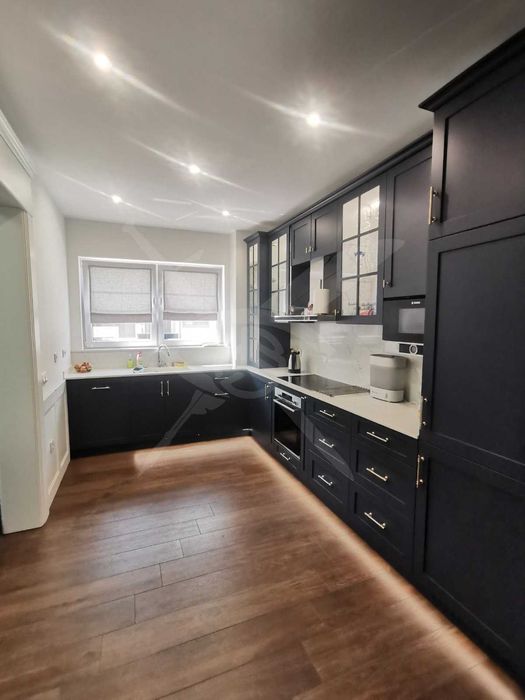 Продава се Къща в Пловдив, Остромила - 320 кв.м за 1500 €/кв.м - Снимка #6