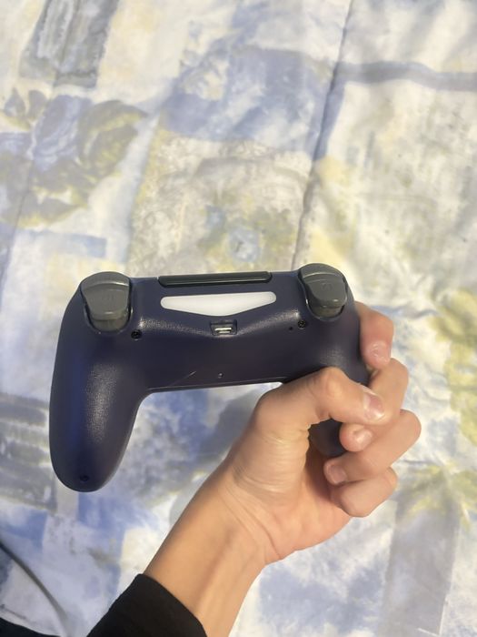 Здравейте Продавам PS4