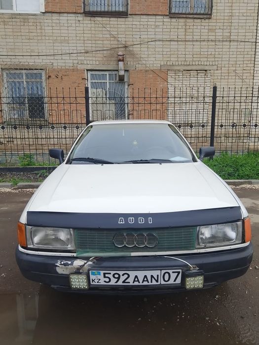 Продам машину Audi 80 B3