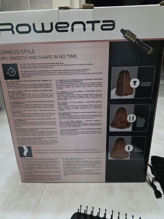 Продам фен-расческа Rowenta
