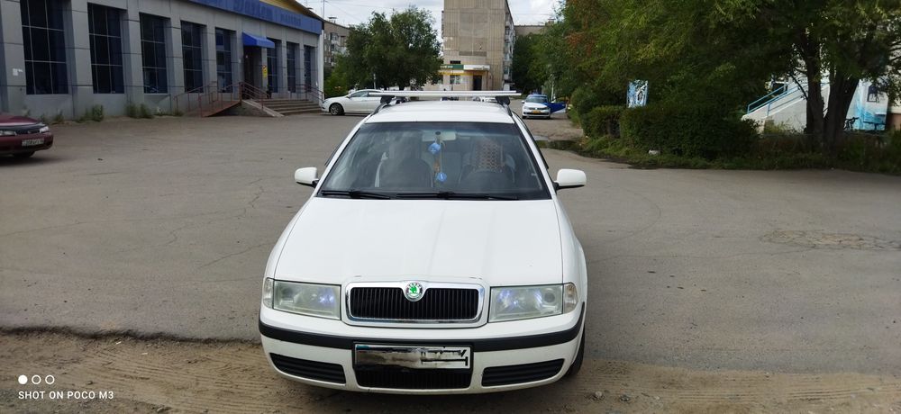 Продам Шкода Октавия ТУР объем 1,6