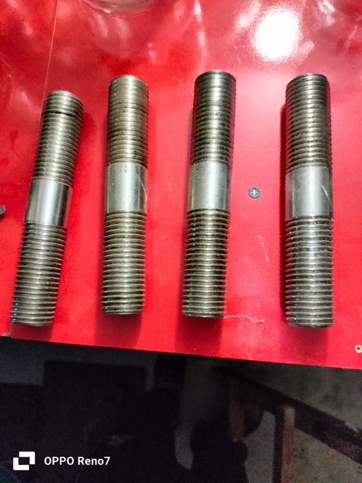 шпилка для соеденение