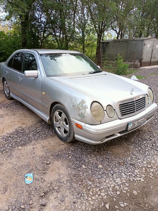 Продам Мерседес 210