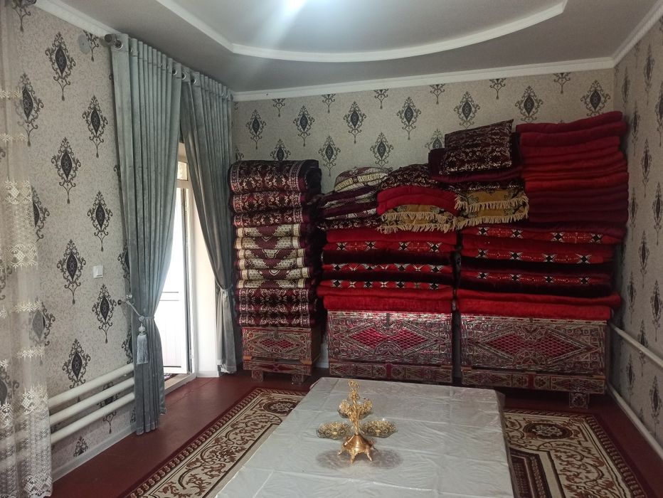 Oʻrta Chirchiq tumani Aranshi MFI da ui sotiladi