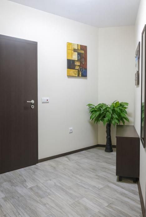 Дава се под наем Двустаен апартамент в Варна, Окръжна болница - 68 кв.м за 490 € - Снимка #3