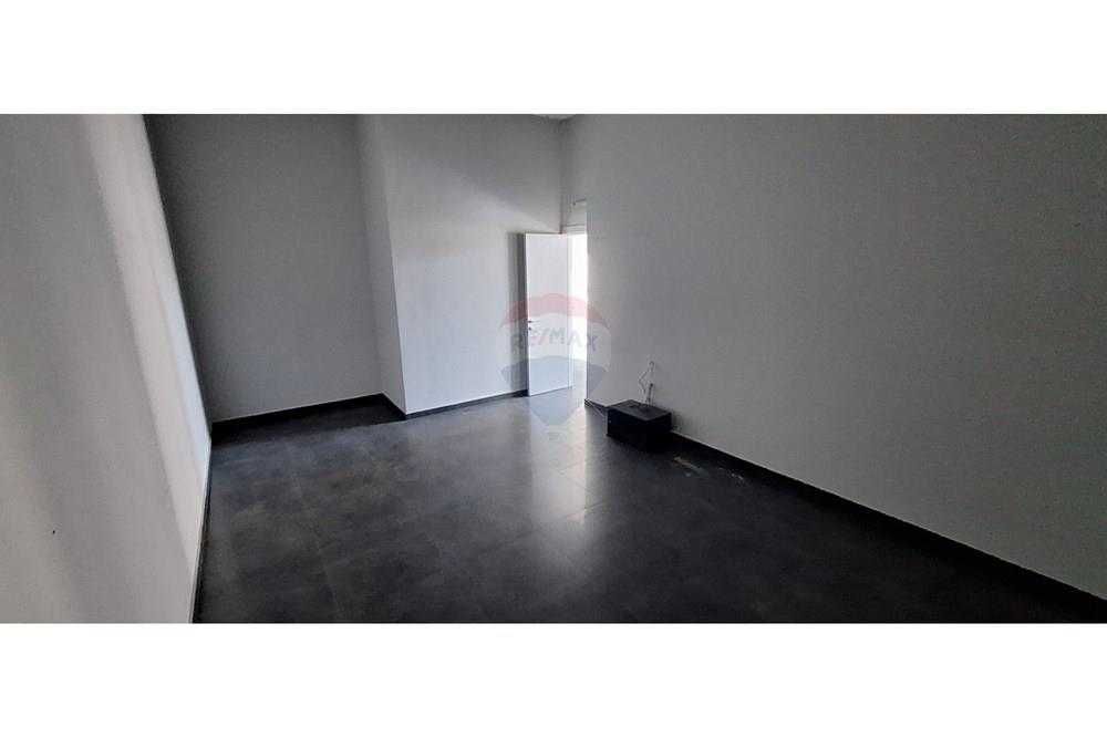 Дава се под наем Магазин в Пловдив, Тракия - 223 кв.м за 3755 € - Снимка #9