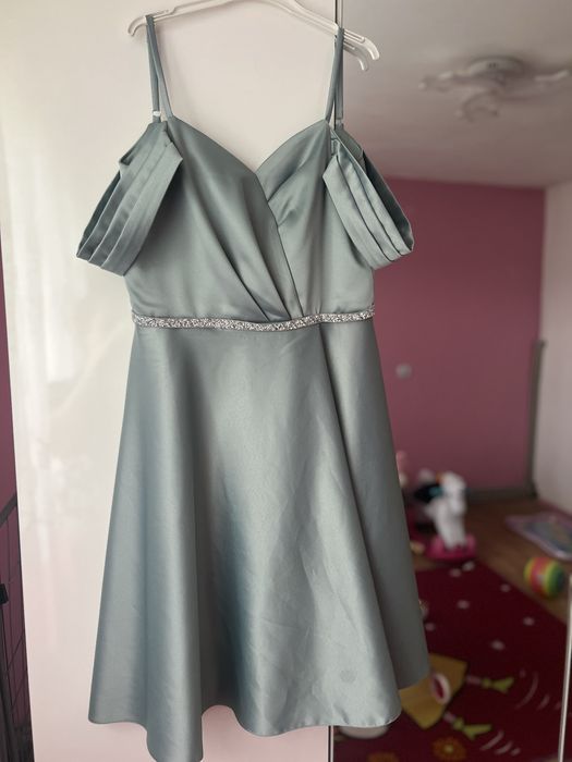 Дамска рокля сатен