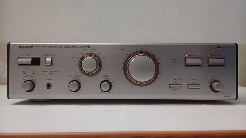 ONKYO  A - 8830   amplificator