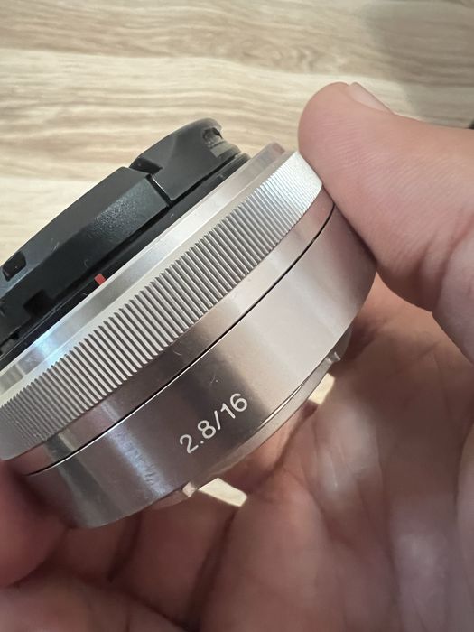 Sony 16 mm f2.8 продам