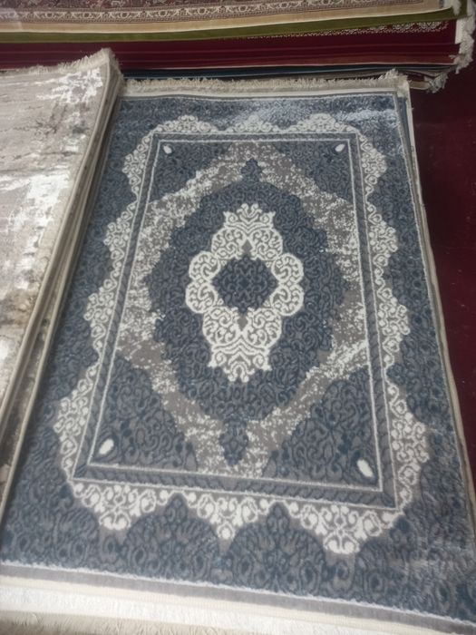 Коврый шолковый клем