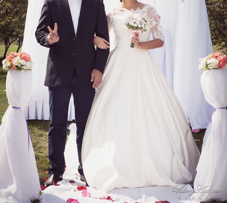 Свадебное платье