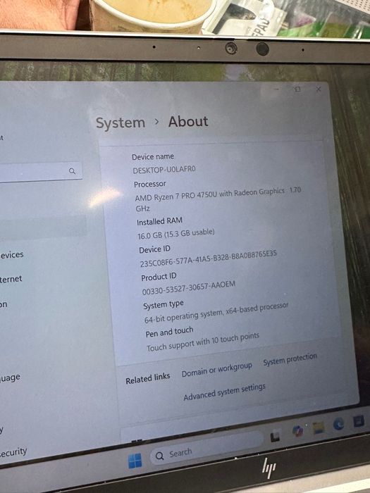 Se vinde leptop hp  ca și nou ecran touch