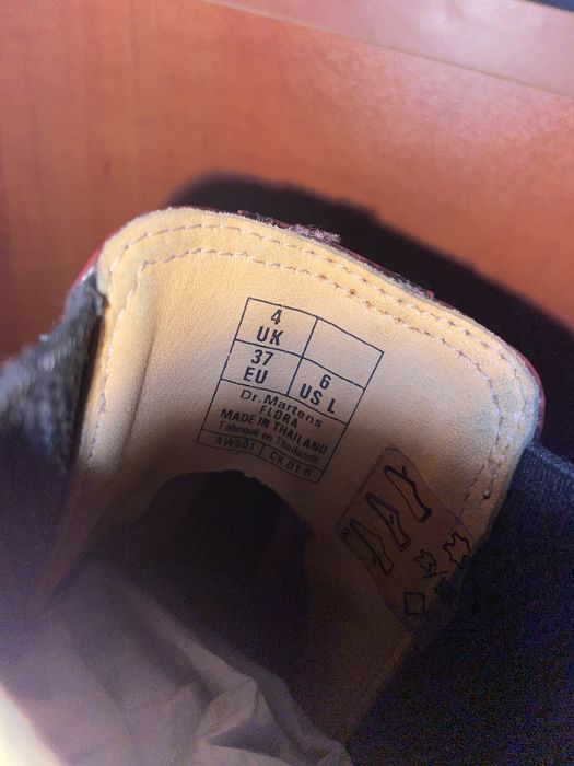 Chelsea boots Dr. Martens