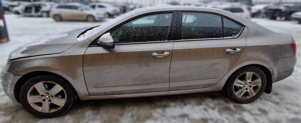 Dezmembrez Skoda Octavia 3 1.6D CLH 105CP cutie manuala 5+1 MWW 2015