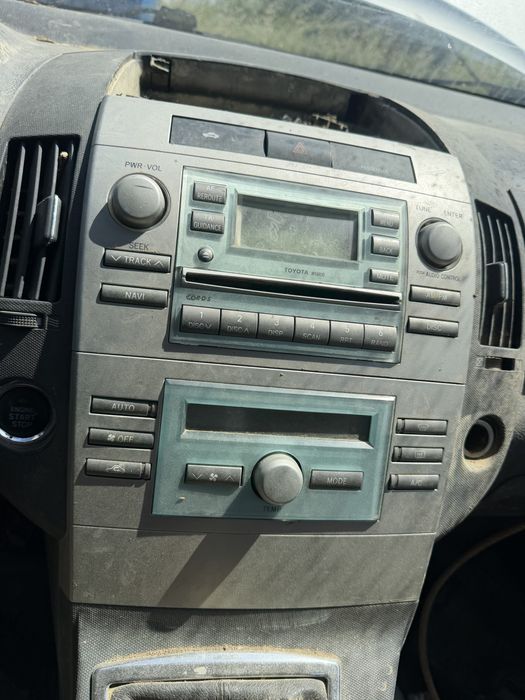 TOYOTA COROLLA VERSO 2.2 D-4D 136hp. 2005g на части