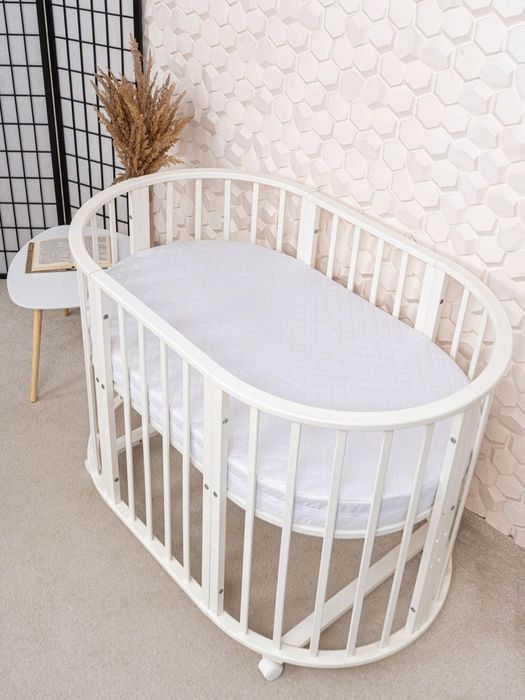 Продам матрас в овальную кроватку