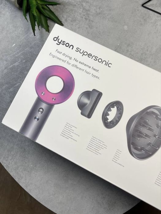 Dyson Supersonic – Nou / stare impecabilă
